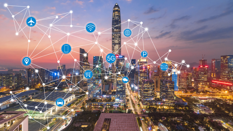 Descubre con Fernando Trabach Filho qué papel juega la IA en el futuro urbano y en la evolución de las ciudades inteligentes.