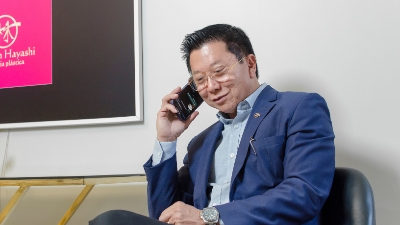 Milton Seigi Hayashi analiza cómo la cultura influye en los ideales estéticos y la cirugía plástica.