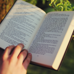 Los libros nacen de la vivencia y cobran vida en la lectura ao conectar experiências e leitores. Conteúdo de Alfredo Moreira Filho.