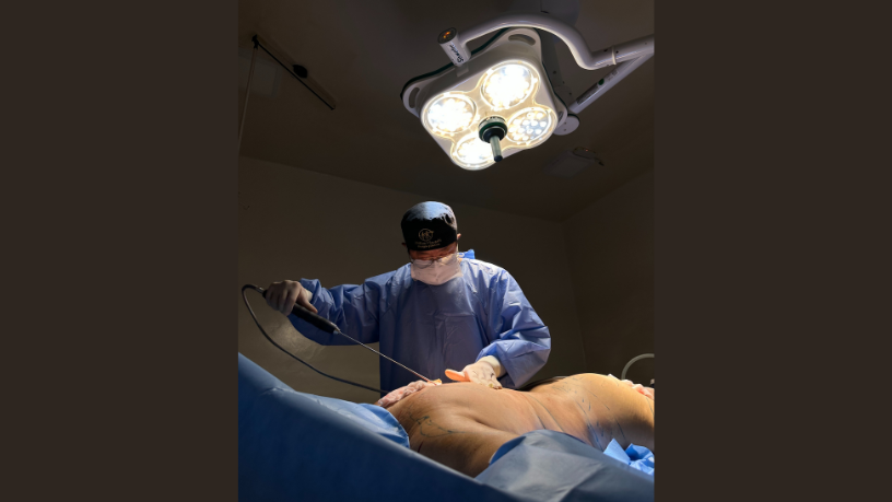 El carcinoma basocelular y espinocelular puede requerir tratamiento quirúrgico con reconstrucción adecuada, explica Milton Seigi Hayashi.